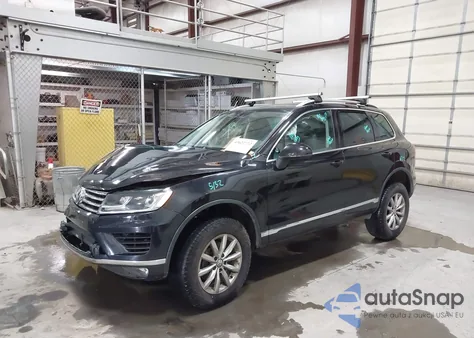 2015 Volkswagen Touareg V6 Sport from USA, damaged, VIN WVGEF9BP2FD007046